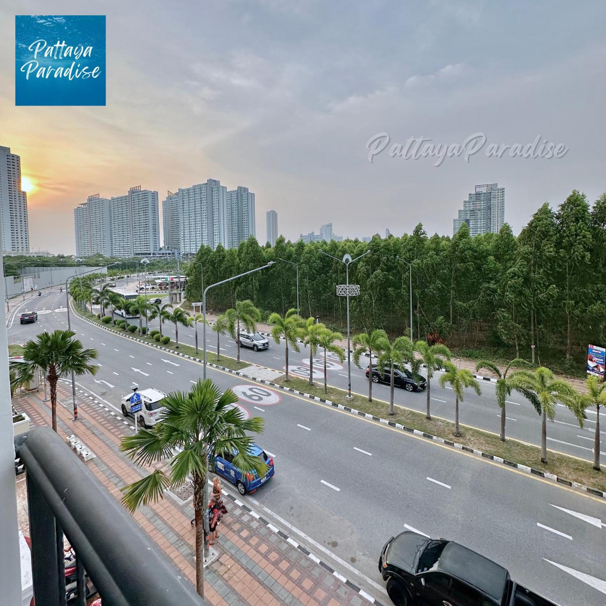 Espana Resort Jomtien Beach Pattaya エクステリア 写真
